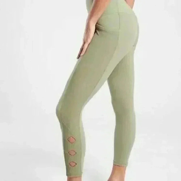 Athleta Salutation Stash Pocket II Cutout 7/8 Leggings Olive Green Sz XS #018 - Picture 2 of 6